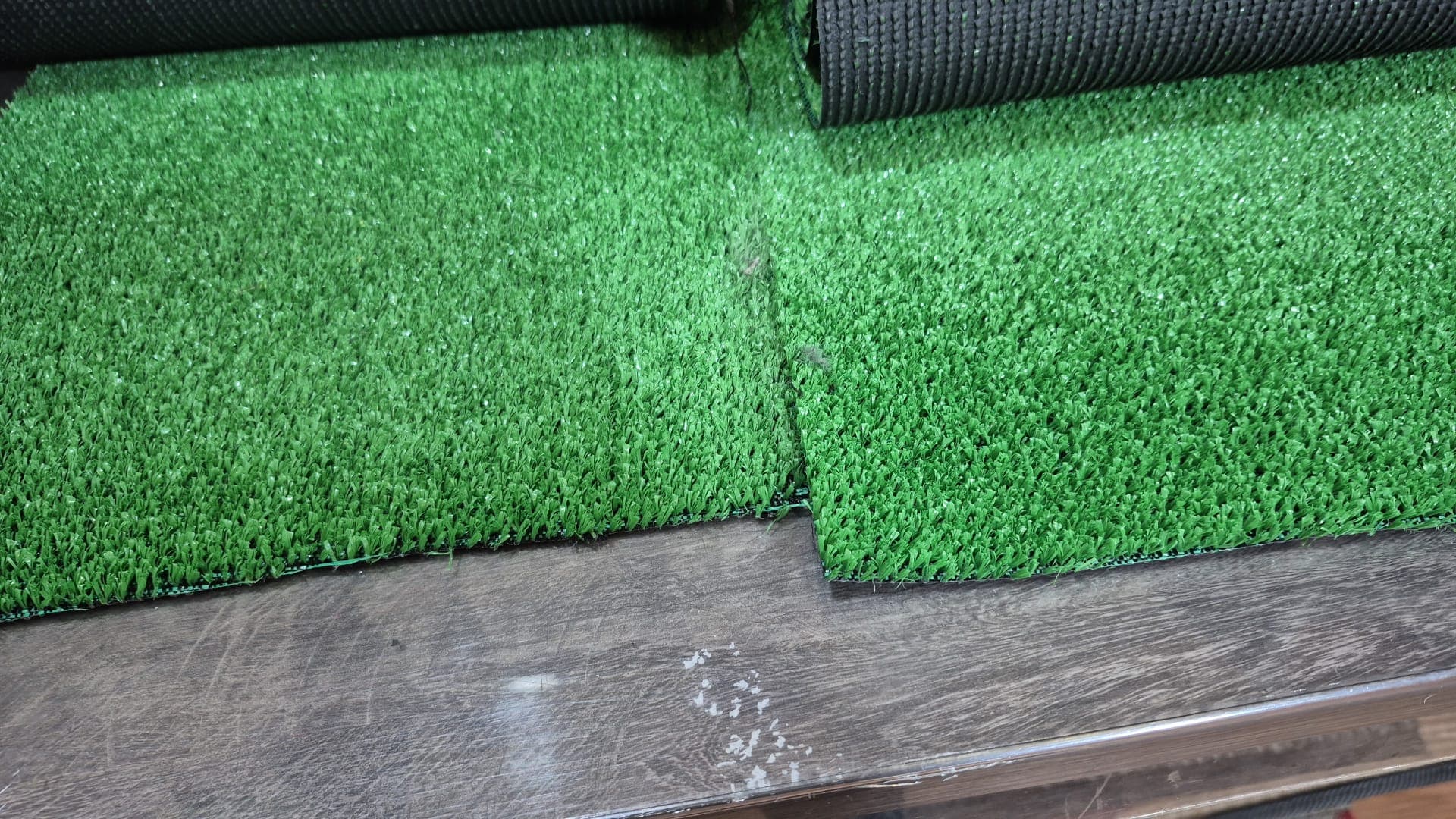 7mm Ekonomik Çim Halı 7mm ekonomik yapay çim halı etkinlik sergi dekorasyon için uygun fiyatlı çözüm İstanbul