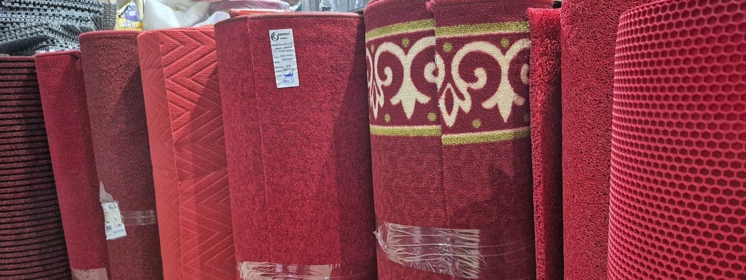 Kırmızı Protokol Halısı Rulo Modelleri