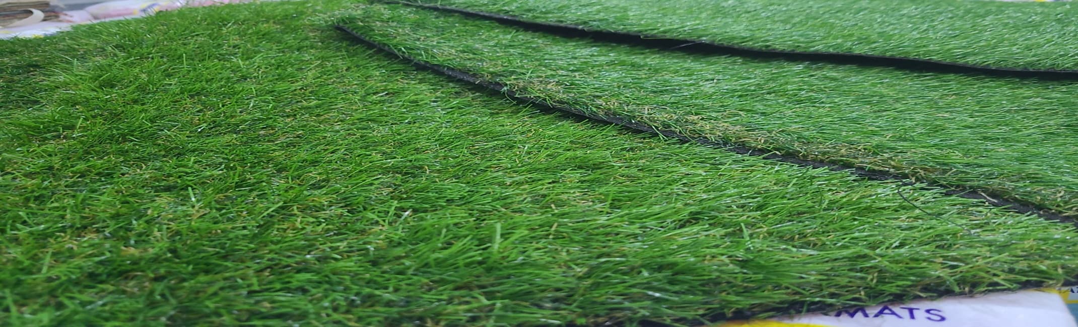 Profesyonel sentetik çim halı - Spor sahası bahçe peyzaj için yapay çim